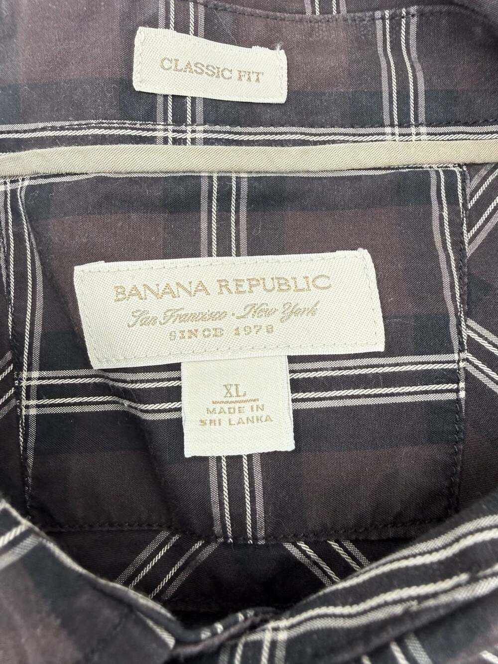 Banana Republic Men's Brown and Black Plaid Classic Fit Long Sleeve Button-Down - Picture 2 of 3